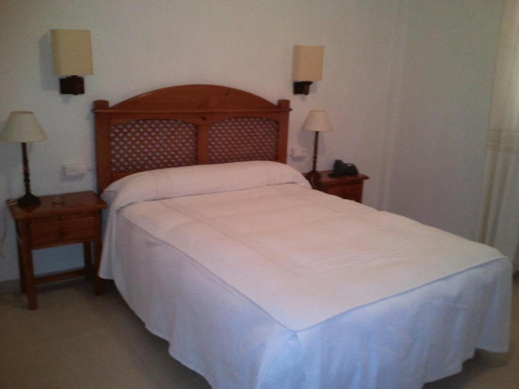 Hotel Castillo De Montemayor الغرفة الصورة